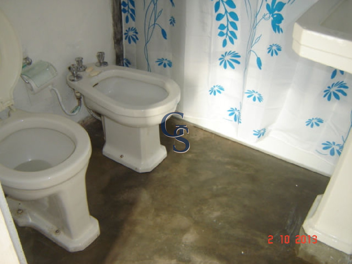 Local Comercial ID.297428 - Buena ubicación.