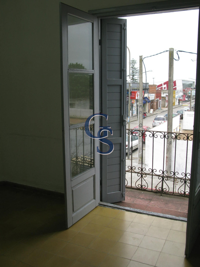 Local Comercial ID.297453 - Excelente ubicación