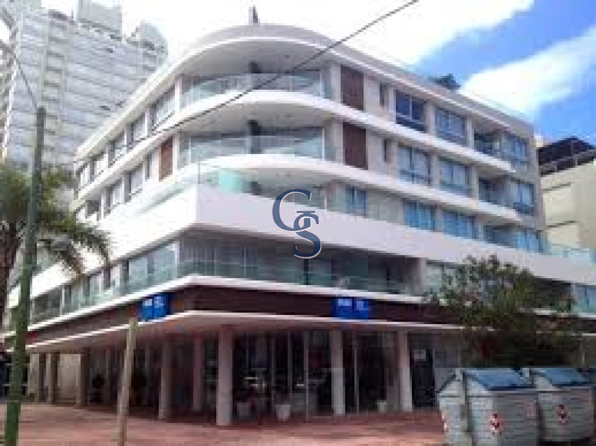 Local Comercial ID.296761 - Local en moderno edificio