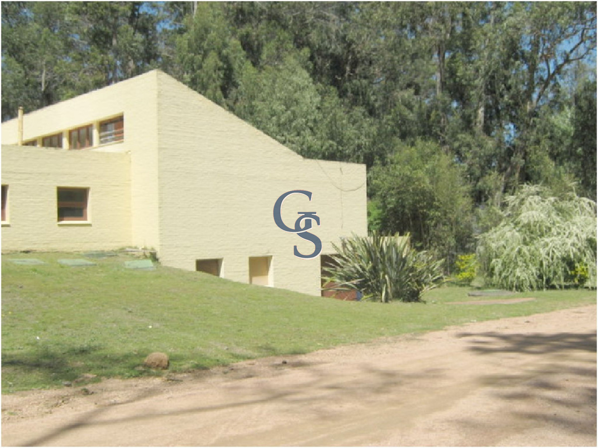 Local Comercial ID.296665 - Local en Punta del Este, San Rafael