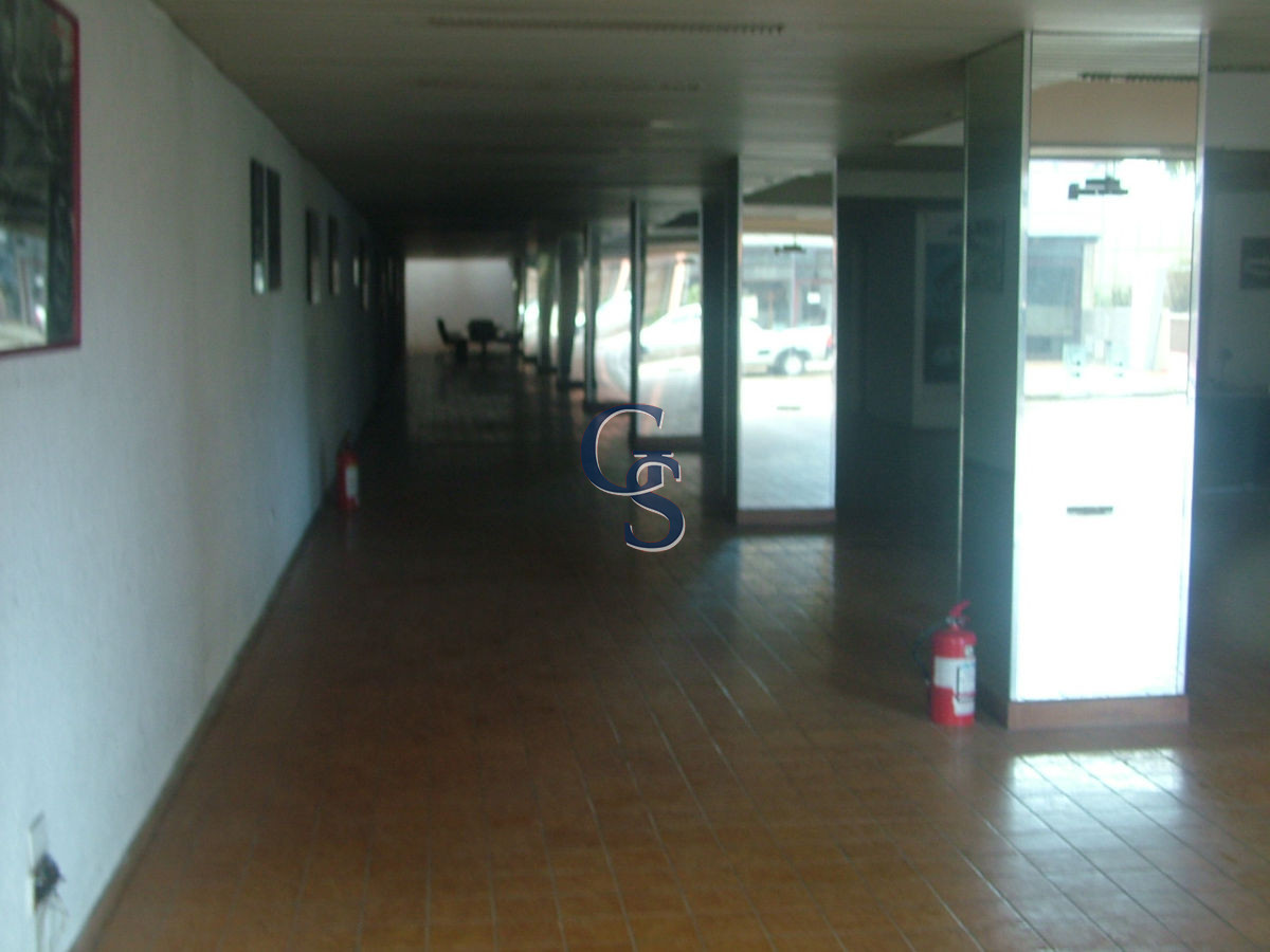 Local Comercial ID.296671 - Local en Punta del Este, Península