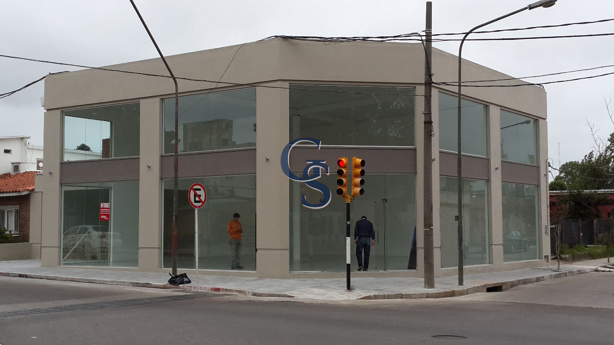 Local Comercial ID.296745 - Local en Maldonado, Centro Maldonado