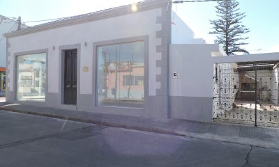 LOCAL COMERCIAL ESQUINERO