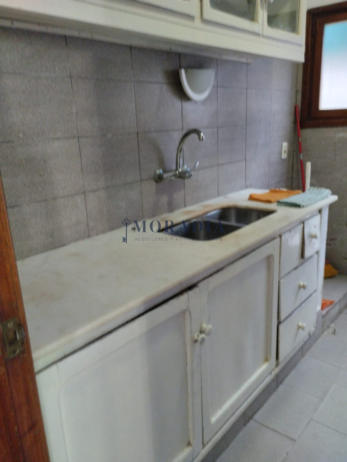 Casa ID.8 - CASA 3 Dormitorios con estufa a leña, parrillero y patio al frente