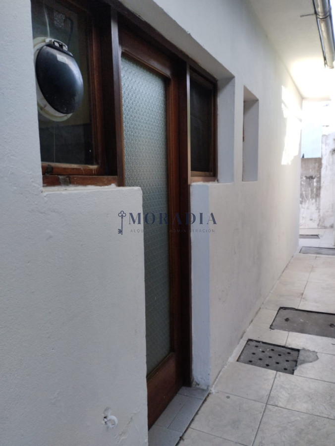 Casa ID.8 - CASA 3 Dormitorios con estufa a leña, parrillero y patio al frente
