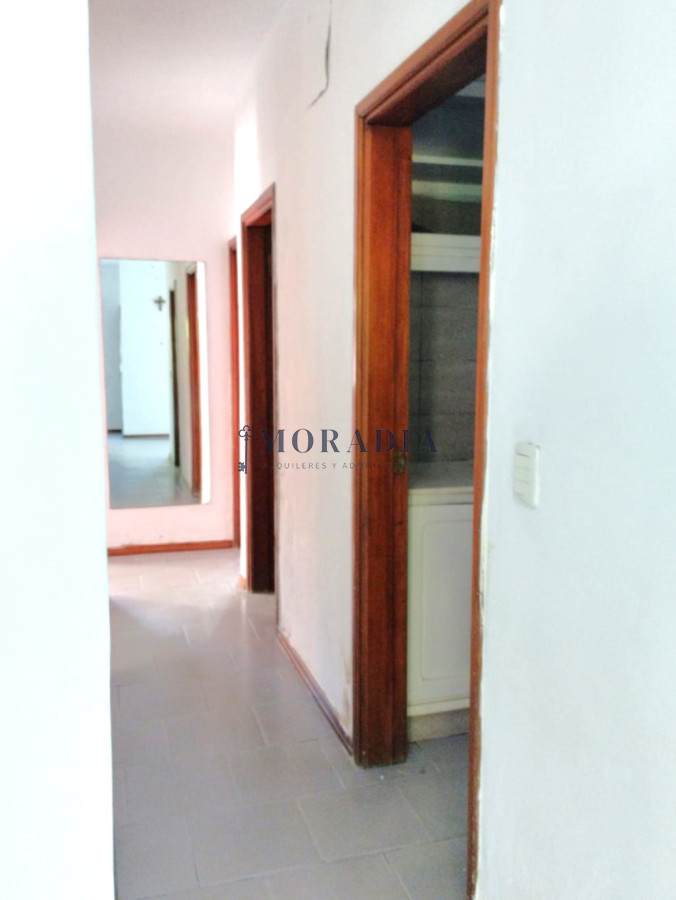 Casa ID.8 - CASA 3 Dormitorios con estufa a leña, parrillero y patio al frente