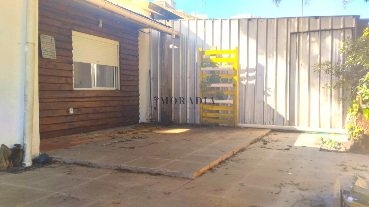 Casa ID.21 - ALQUILER ANUAL Casa 2 Dormitorios Roosevelt Pda 12