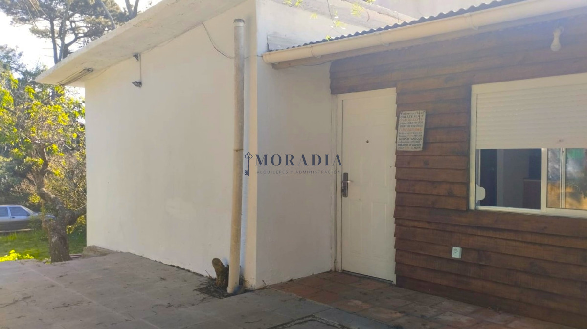 Casa ID.21 - ALQUILER ANUAL Casa 2 Dormitorios Roosevelt Pda 12