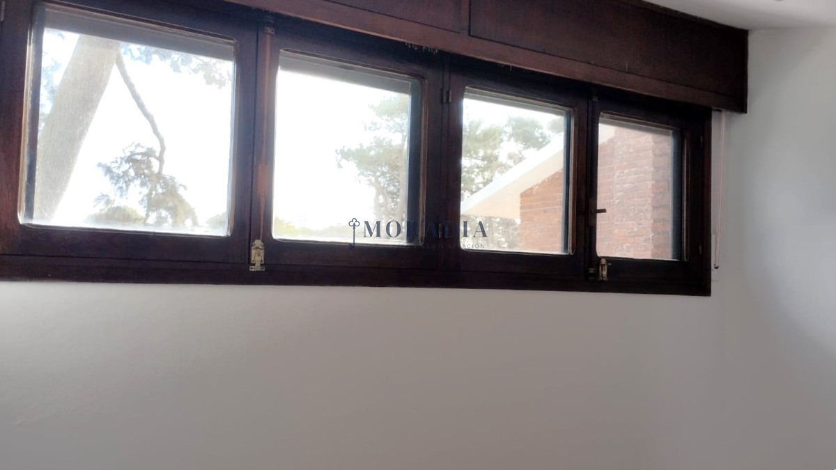 Casa ID.20 - En alquiler anual Casa 3 Dormitorios con estufa y parrillero en Altos del Pinar