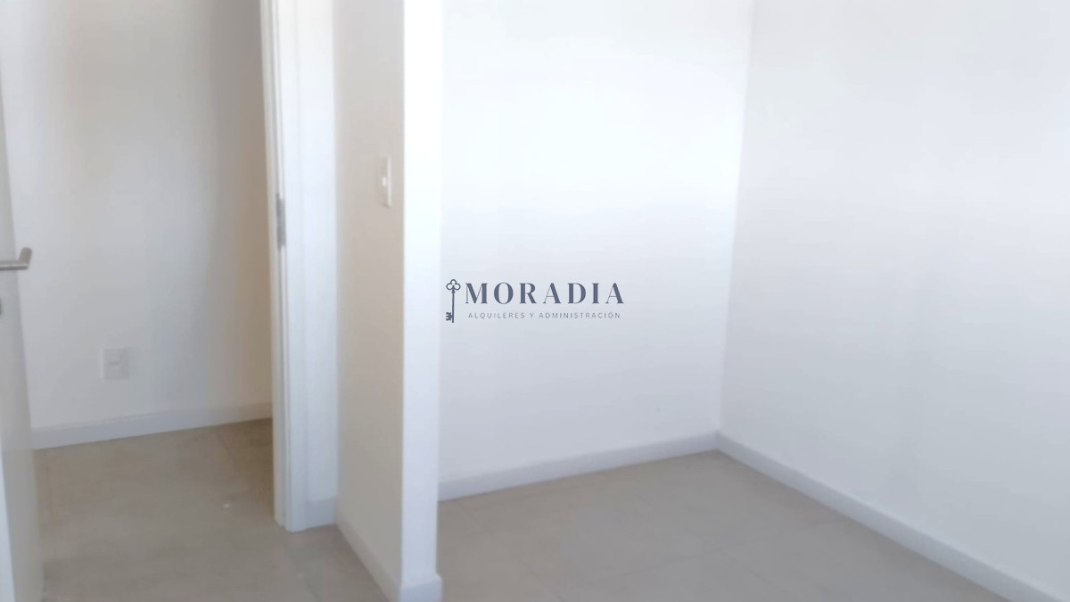 Casa ID.16 - Casa Dúplex en Altos de la Laguna de 2 Dormitorios con Estacionamiento y Parrillero