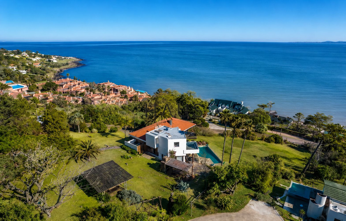 Casa ID.1040 - CASA EN VENTA PUNTA BALLENA · RINCONADA ALTA