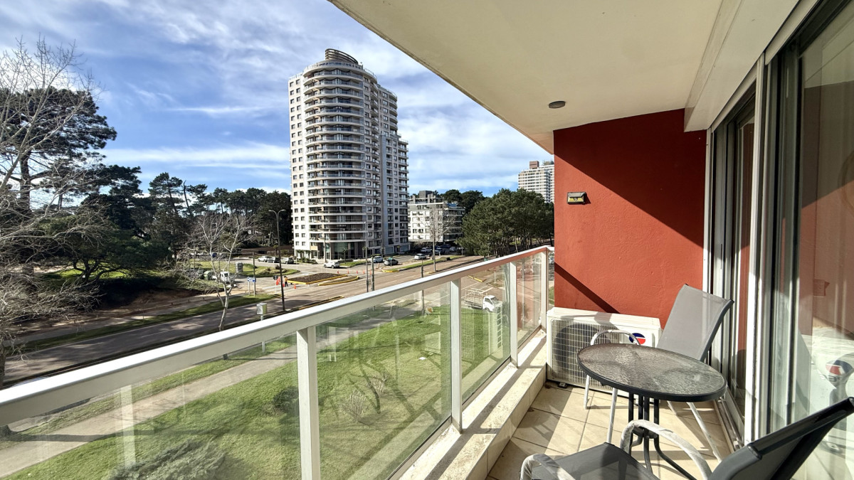 Venta Departamento 1 dormitorio + cochera - Roosevelt 