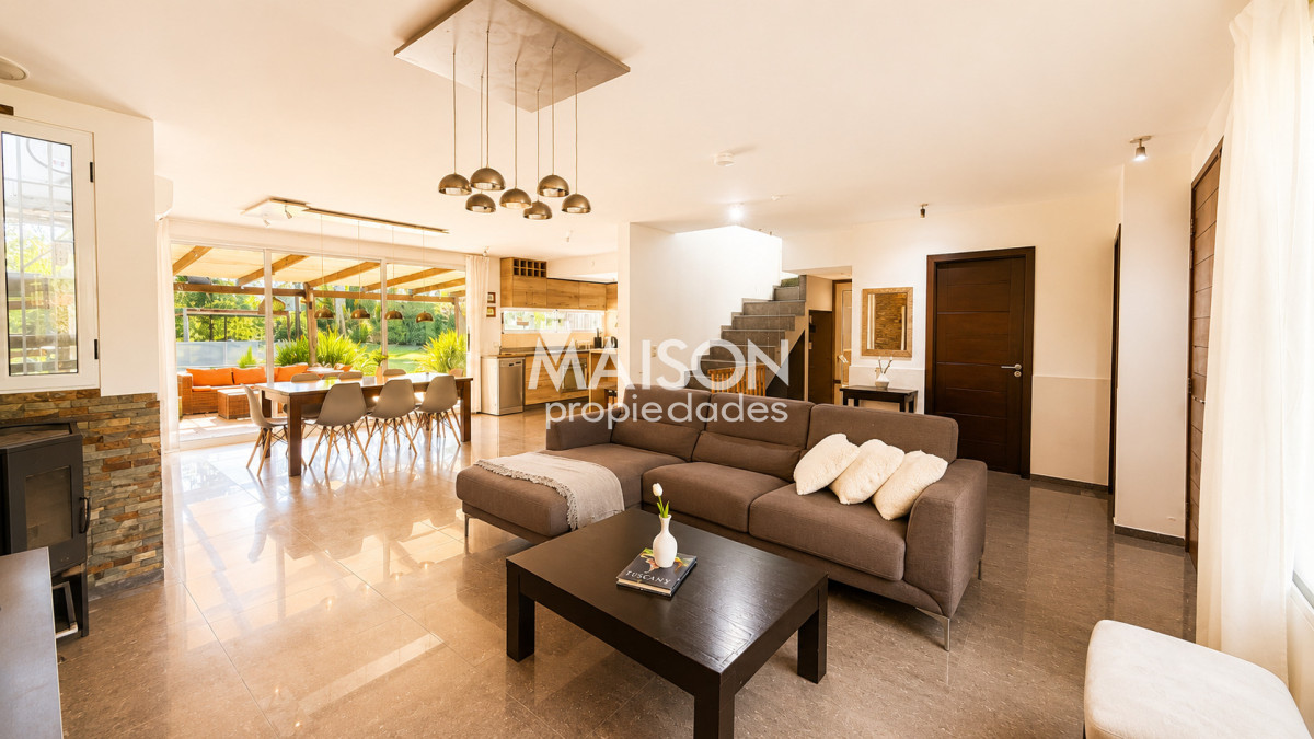 Casa ID.10 - Casa en Burnett | 4 dormitorios sobre 1.700 m² de terreno