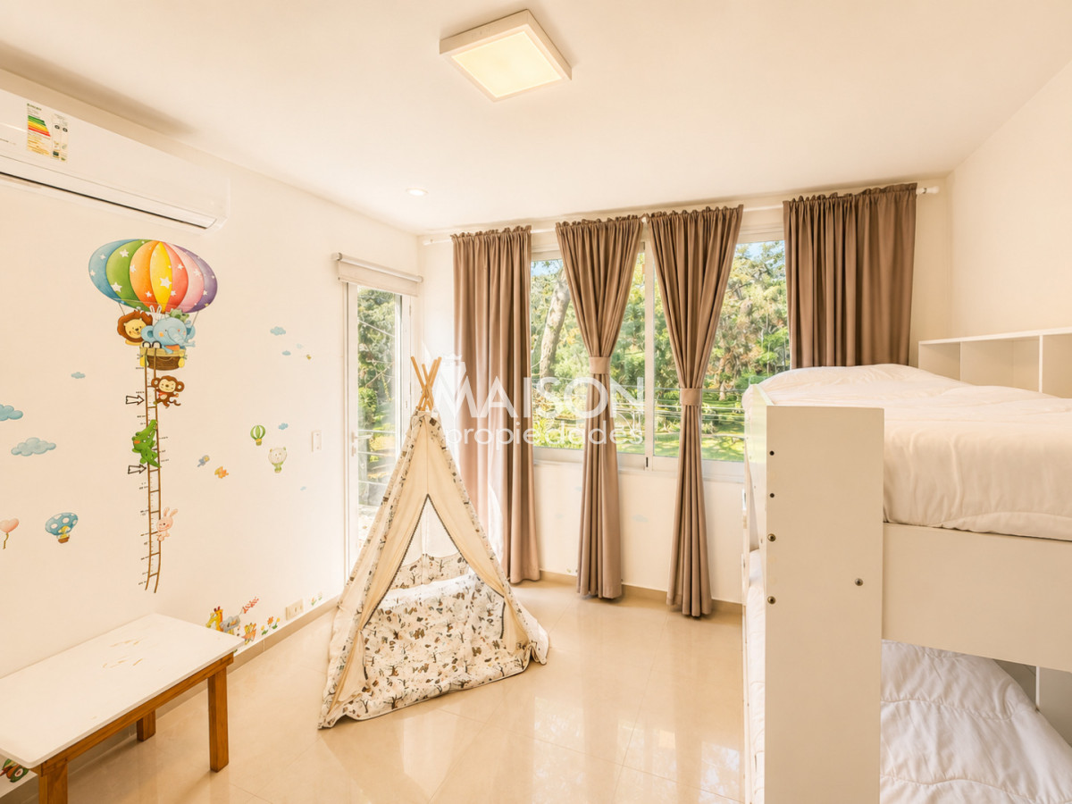 Casa ID.10 - Casa en Burnett | 4 dormitorios sobre 1.700 m² de terreno