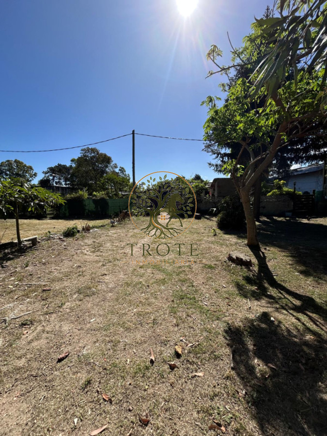 Casa ID.32 - Se vende  en Pinamar Norte 2 casas y 2 apto