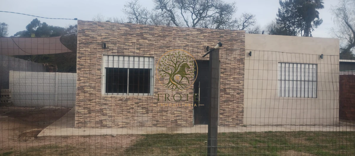 Casa ID.41 - Se Alquila en Neptunia sur casa de 2 dormitorios 