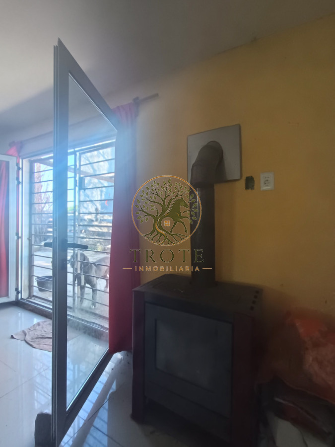 Casa ID.1 - Se Alquila casa por LUC