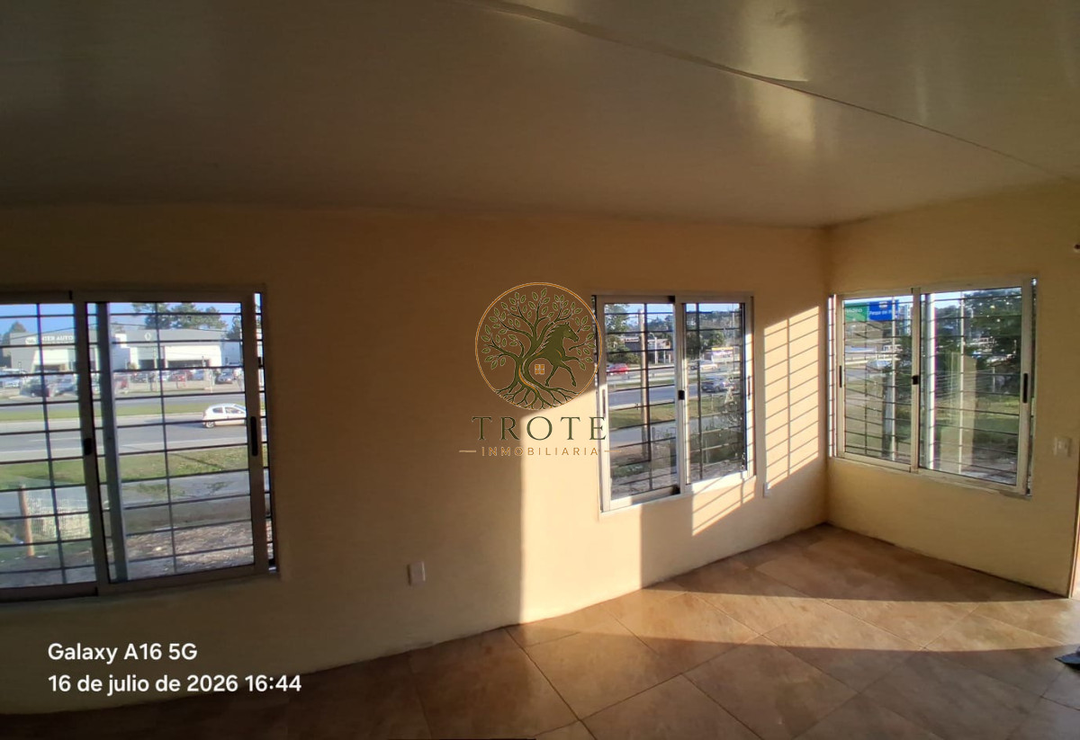 Casa ID.35 - Casa a Estrenar en las Vegas!