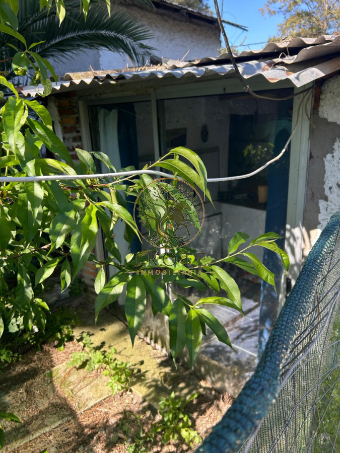 Casa ID.32 - Se vende  en Pinamar Norte 2 casas y 2 apto