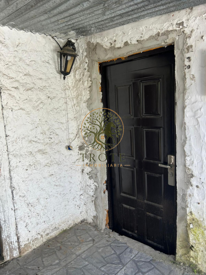 Casa ID.32 - Se vende  en Pinamar Norte 2 casas y 2 apto