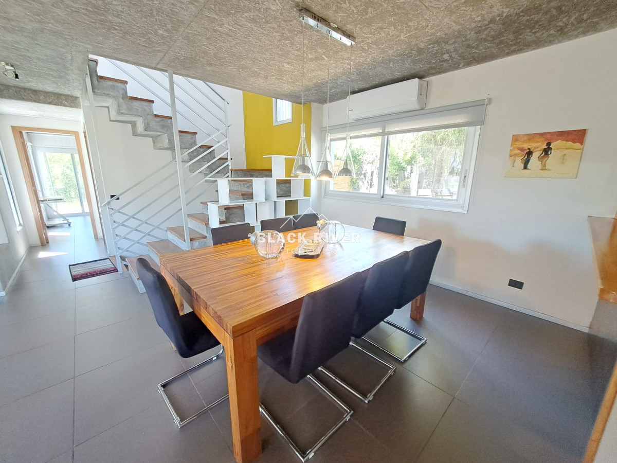 Casa ID.66482 - MODERNA CASA DE 4 DORMITORIOS EN BARRIO PRIVADO LA RESIDENCE, PUNTA DEL ESTE