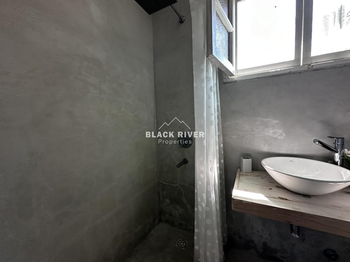 Casa ID.66694 - VENTA CASA CON PISCINA EN PLAYA MANSA 