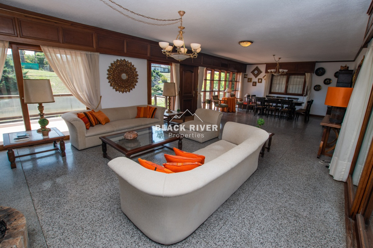 Casa ID.65945 - Casa en venta 3 dormitorios en la mansa cerca del mar. 