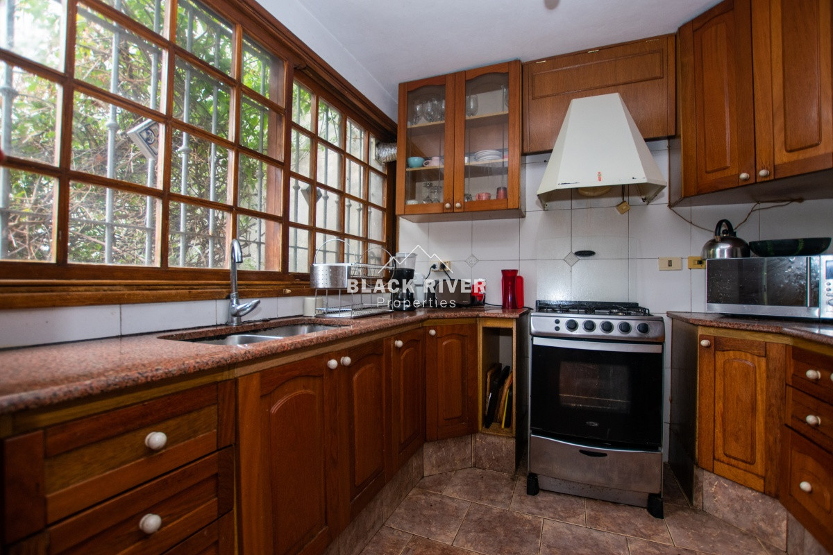 Casa ID.65528 - venta casa 3 dormitorios y patio Parque Rodo 