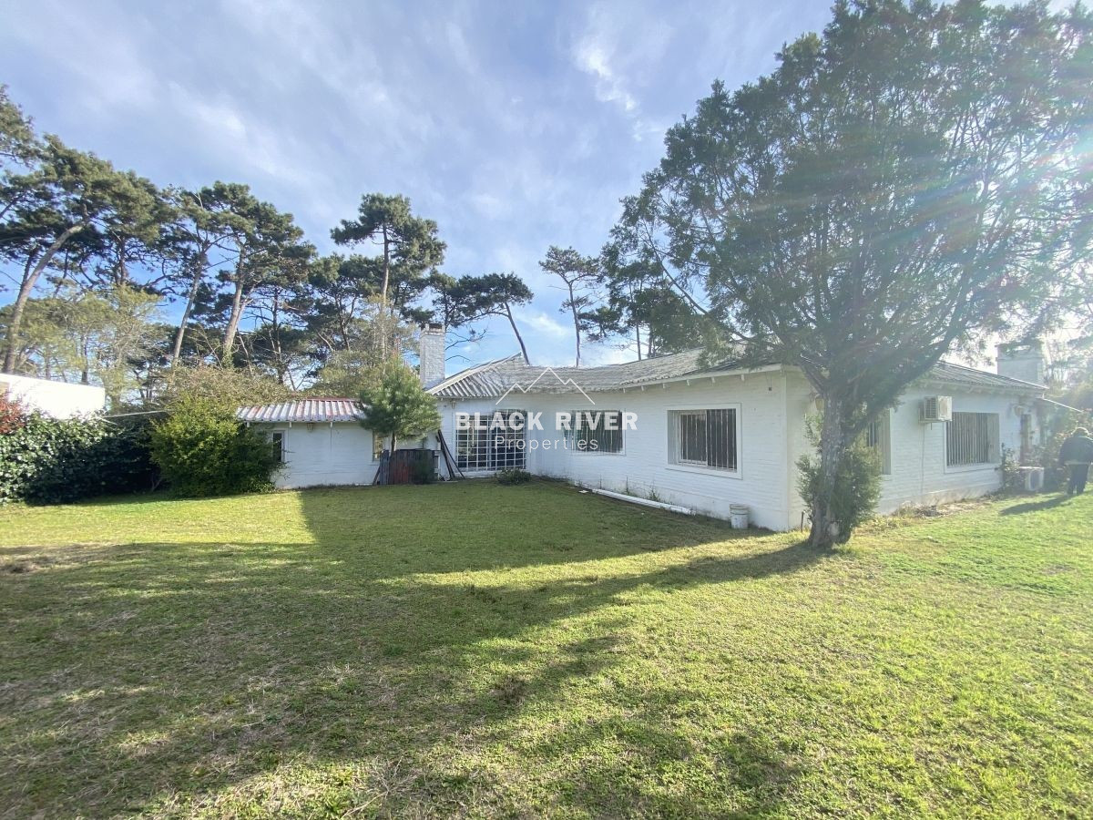 Casa ID.59575 - Casa en venta de 4 dormitorios  san rafael Punta del Este