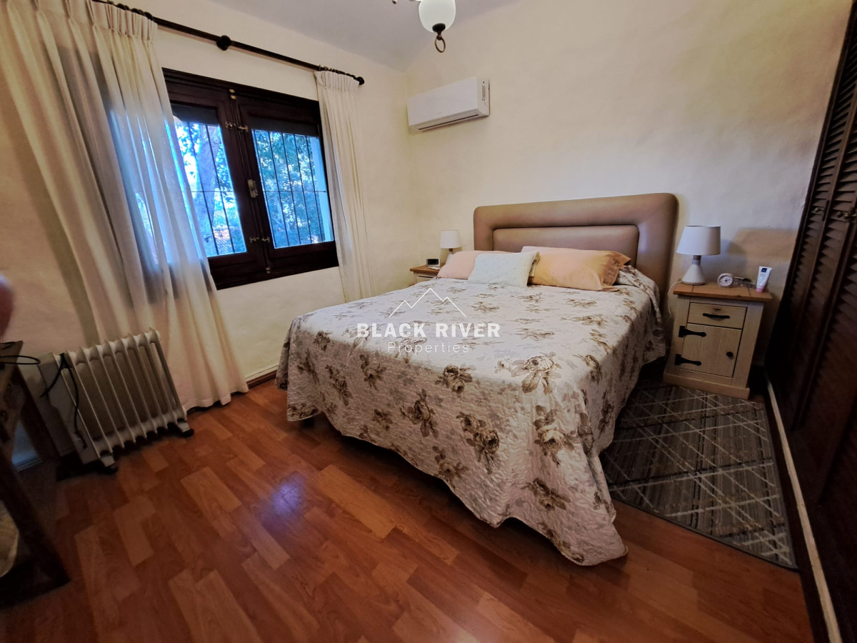 Casa ID.66386 - Casa en venta de 4 Dormitorios y 3 Baños en San Rafael