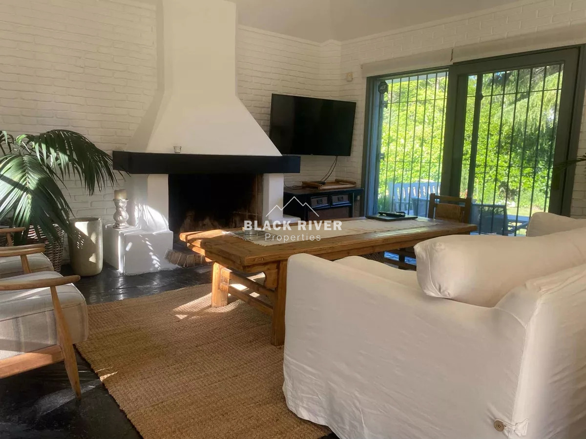 Casa ID.66816 - Casa en venta de 4 dormitorios barrio lugano San rafael Punta del Este