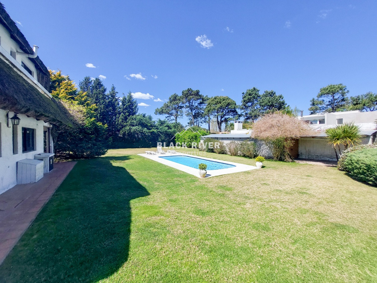 Casa ID.64586 - ALQUIER ANUAL A PARTIR DE FEBRERO 2025, CASA EN RINCON DEL INDIO, PUNTA DEL ESTE 