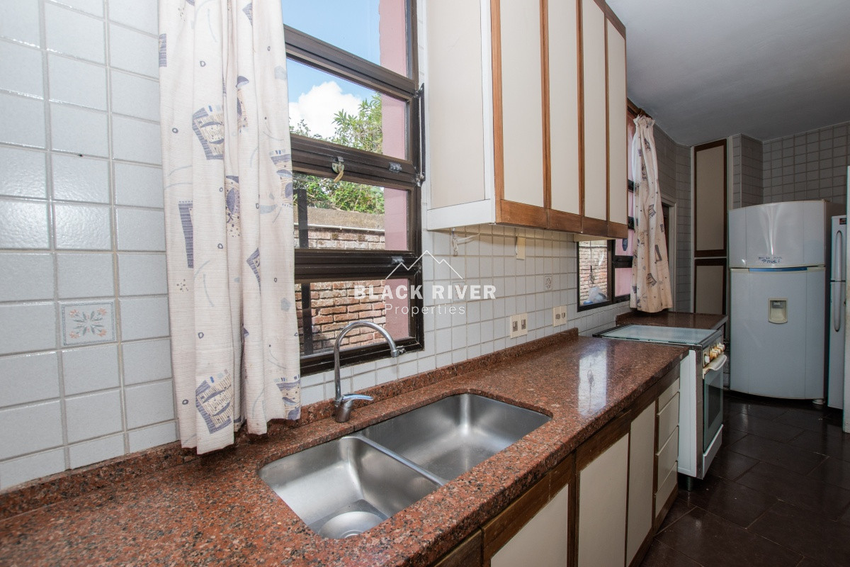 Casa ID.58066 - VENTA DE CASA EN PLAYA MANSA A METROS DEL MAR.