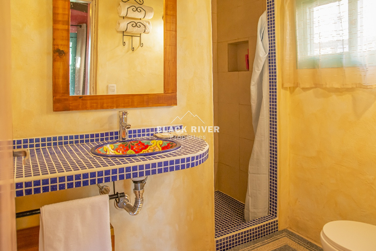 Casa ID.64305 - Gran casa con potencial en venta centro de la barra a metros de la Ruta 