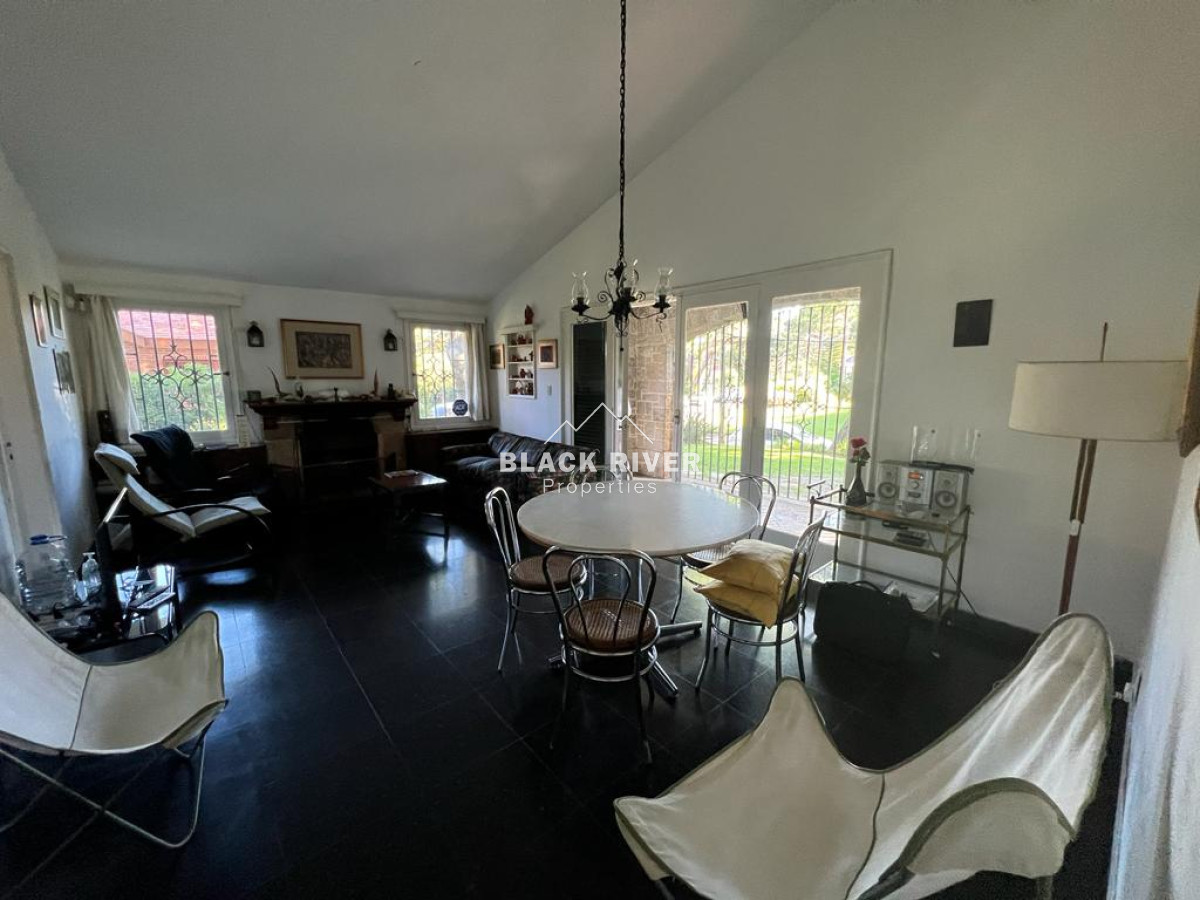 Casa ID.65089 - Casa en Venta barrio  Cantegril Punta del Este