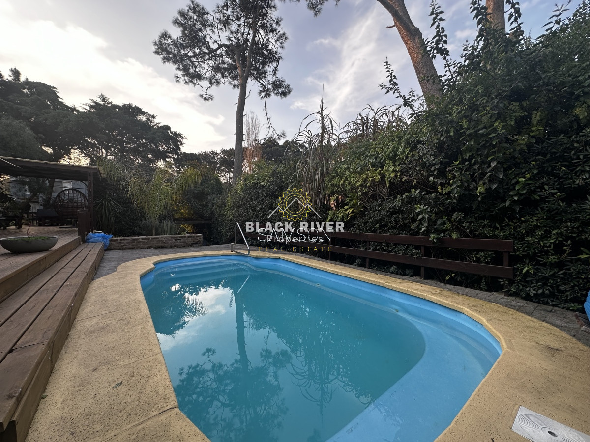 Casa ID.66938 - Casa en venta próxima al mar Montoya La barra Punta del Este 