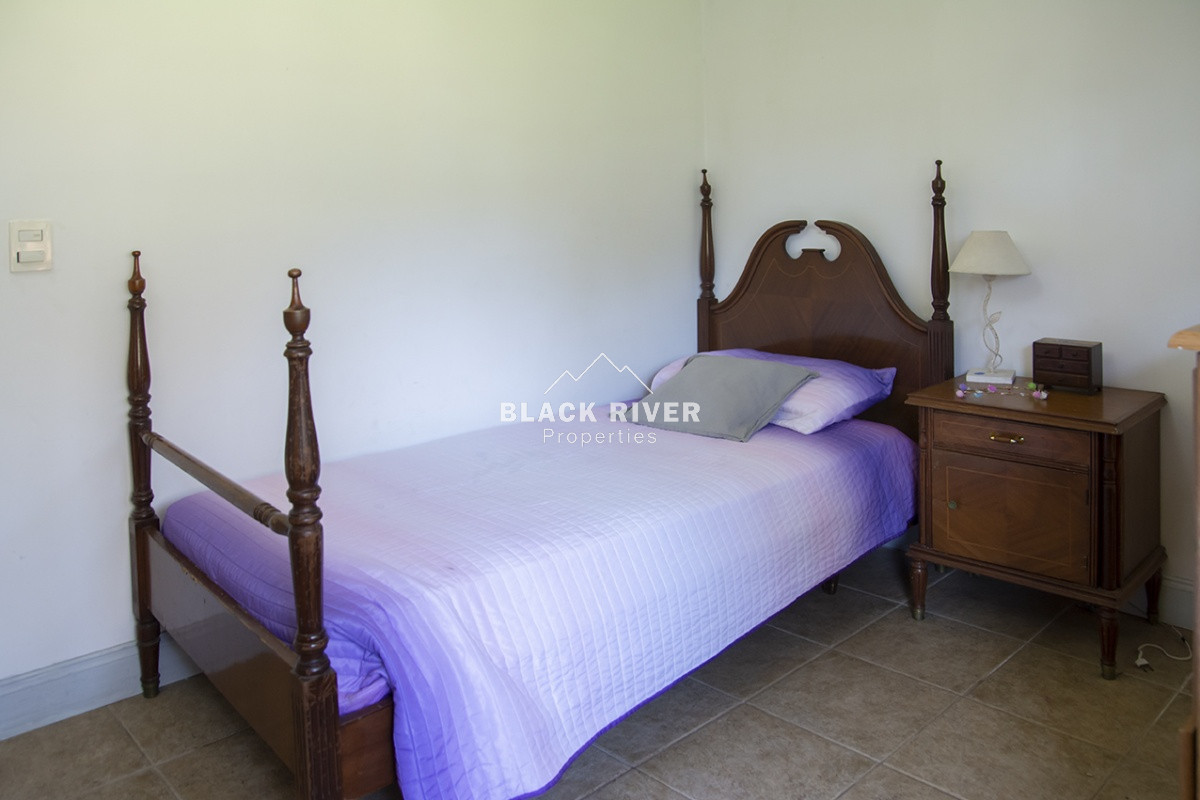 Casa ID.64482 - Casa en Venta 6 dormitorios en Cantegril 