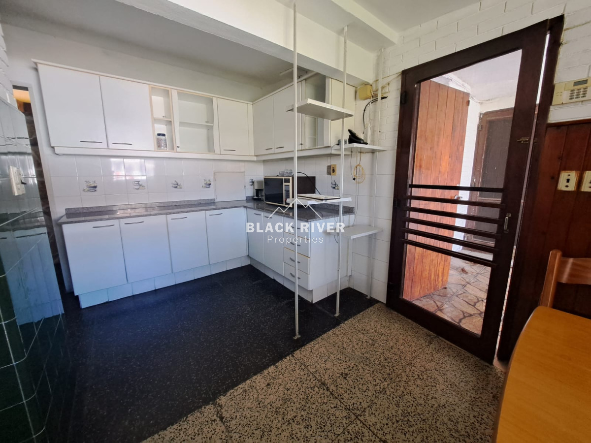 Casa ID.66373 - CASA CON PISCINA EN OPORTUNIDAD EN VENTA CANTEGRIL PUNTA DEL ESTE