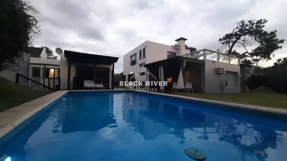 Casa ID.66815 - Casa en venta Playa Brava Punta del Este