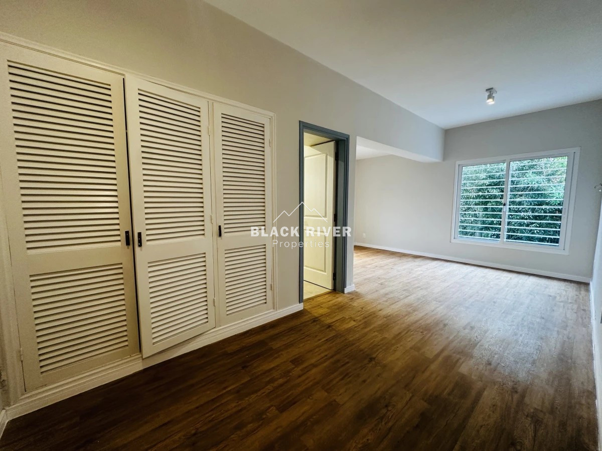 Casa ID.66906 - Casa  de 4 dormitorios en Venta zona de faro peninsula Punta del Este