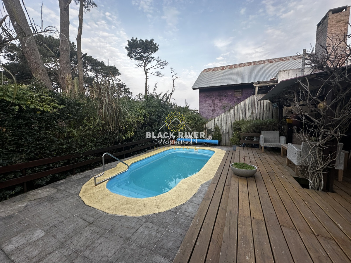 Casa ID.66938 - Casa en venta próxima al mar Montoya La barra Punta del Este 