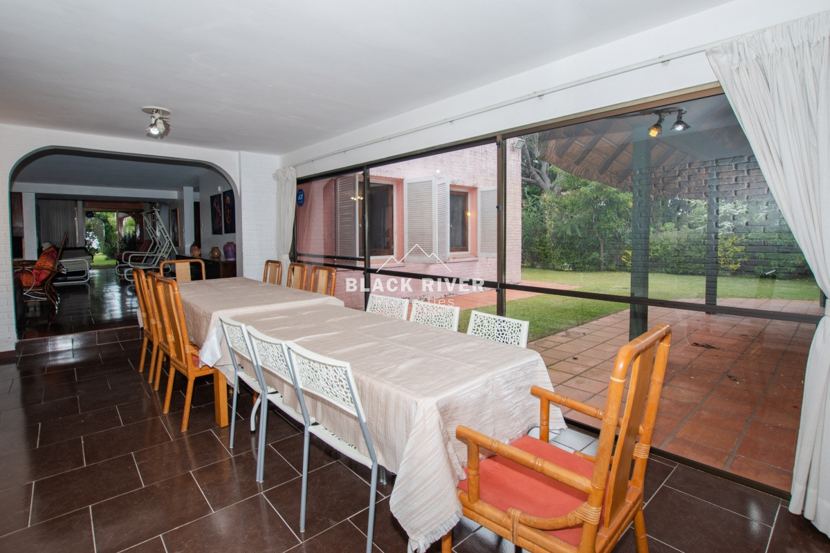 Casa ID.58066 - VENTA DE CASA EN PLAYA MANSA A METROS DEL MAR.