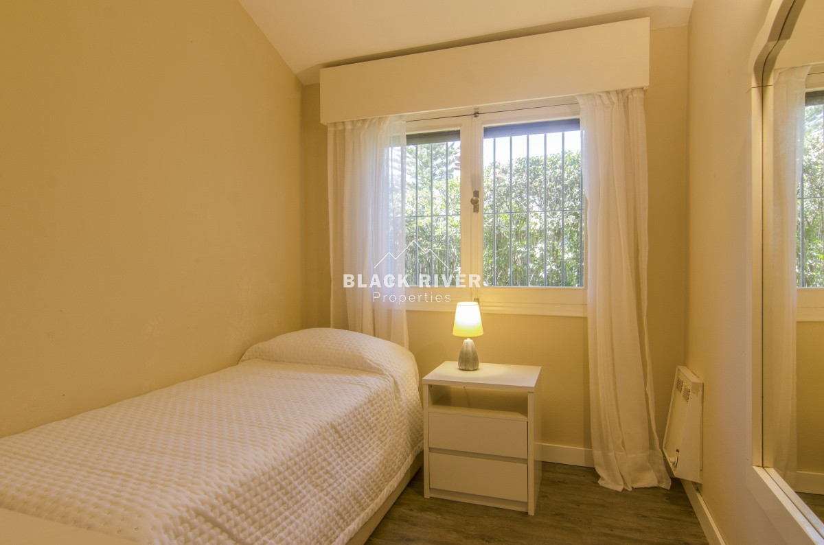 Casa ID.57934 - Casa de 4 dormitorios en venta parada 7 de Playa Mansa Punta del Este