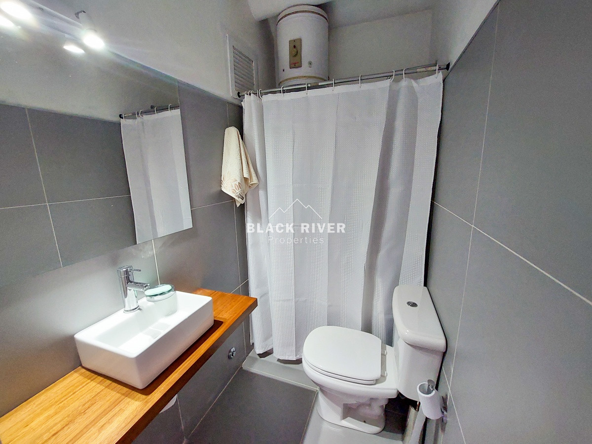 Casa ID.57995 - Venta Casa de 3 Dormitorios con Piscina Climatizada en Pinares, Punta del Este