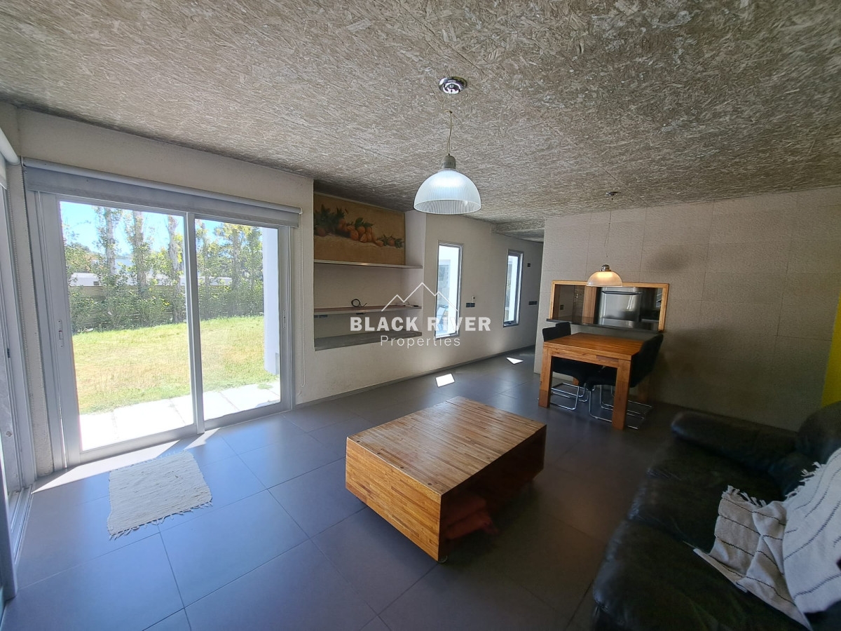 Casa ID.66482 - MODERNA CASA DE 4 DORMITORIOS EN BARRIO PRIVADO LA RESIDENCE, PUNTA DEL ESTE