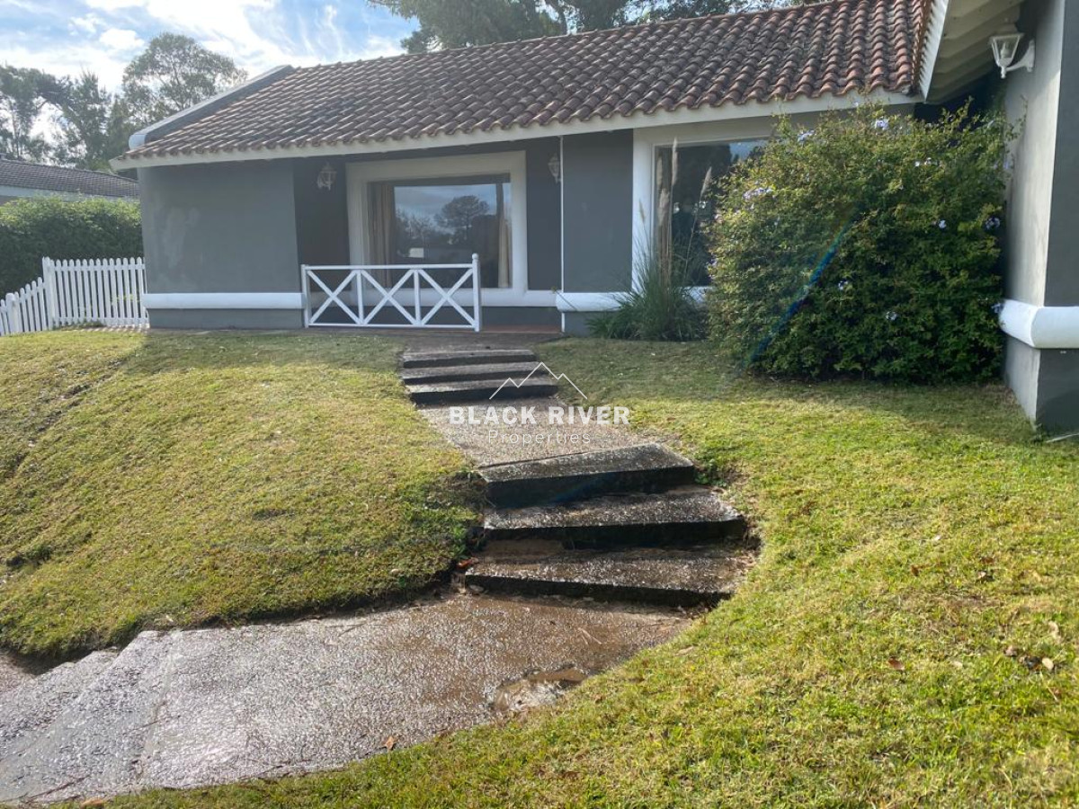 Casa ID.64171 - Casa en venta barrio  La Arbolada Punta del Este