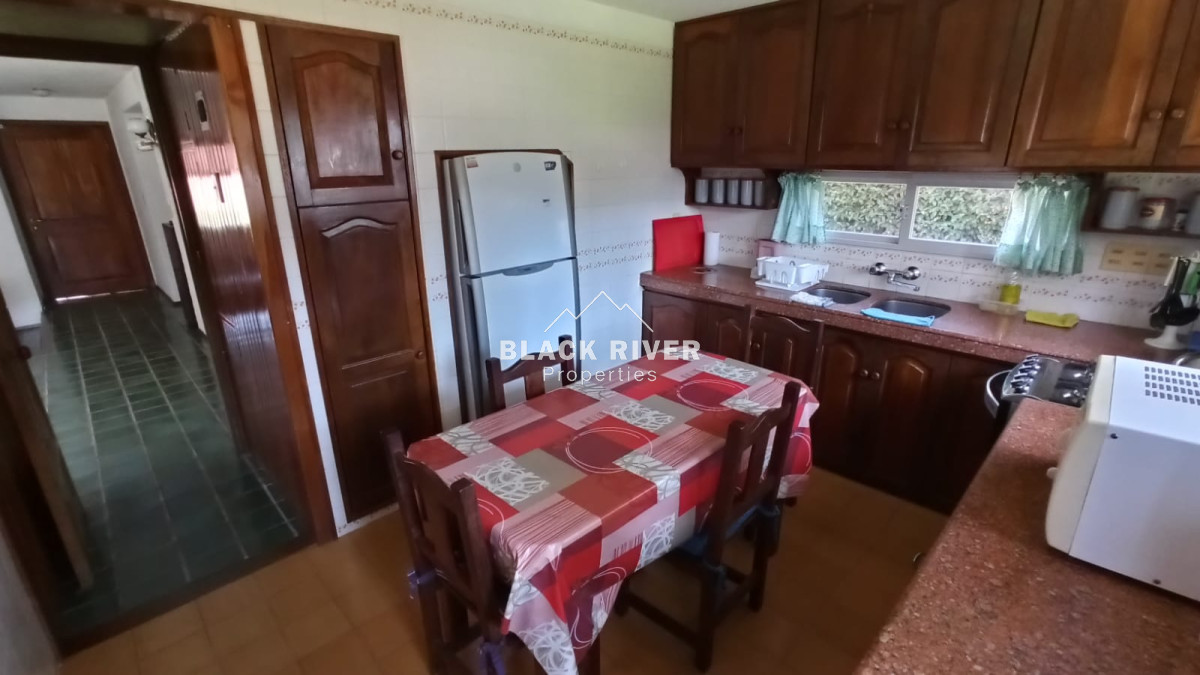 Casa ID.64391 - ALQUILER ANUAL CASA DE 4 DORMITORIOS EN PLAYA BRAVA, PUNTA ESTE