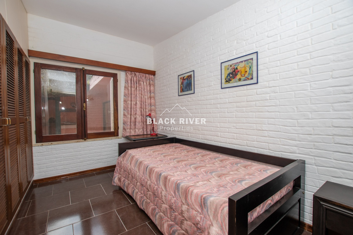 Casa ID.58066 - VENTA DE CASA EN PLAYA MANSA A METROS DEL MAR.