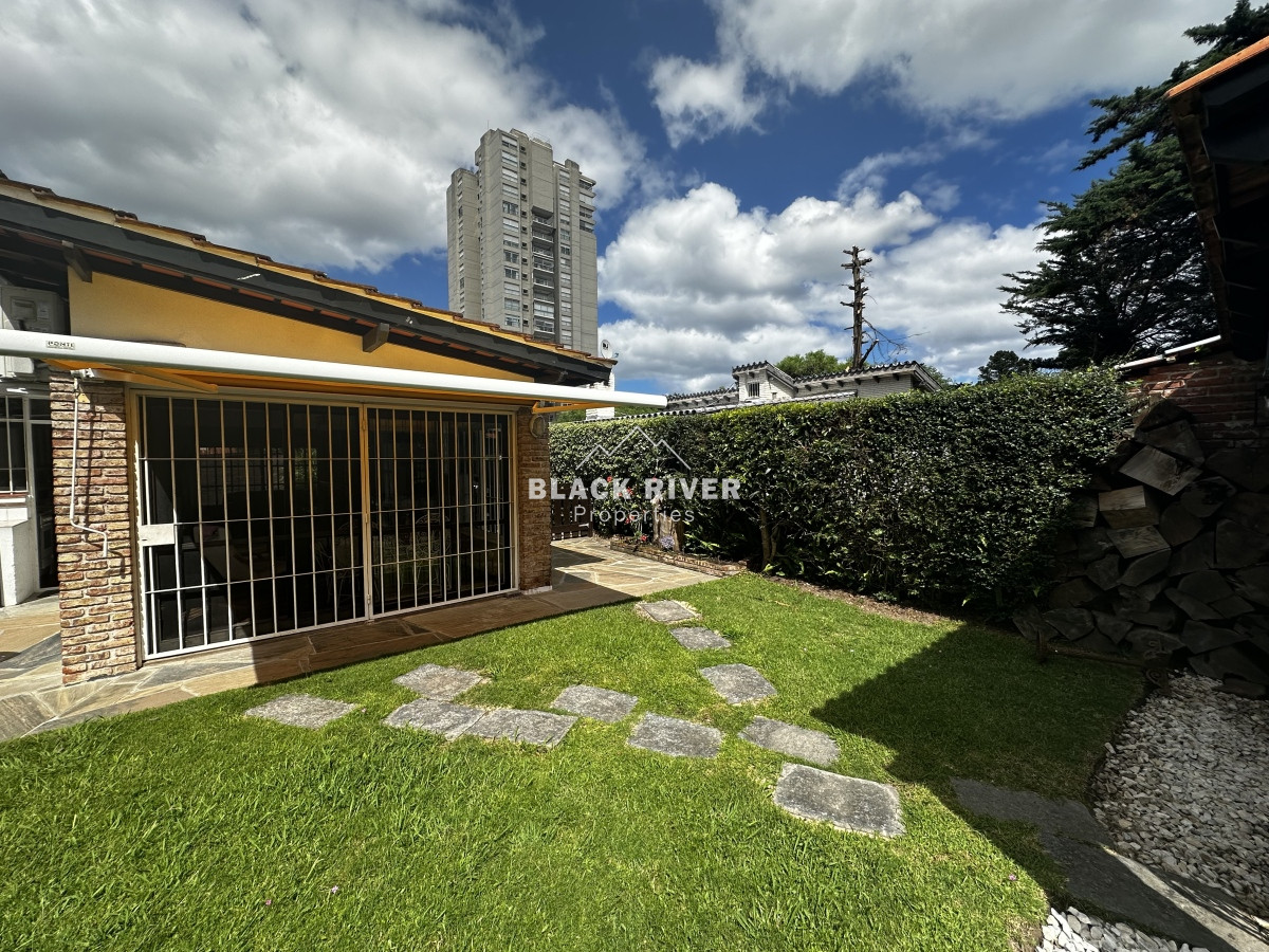 Casa ID.58345 - Casa en venta Cantegril Punta del Este