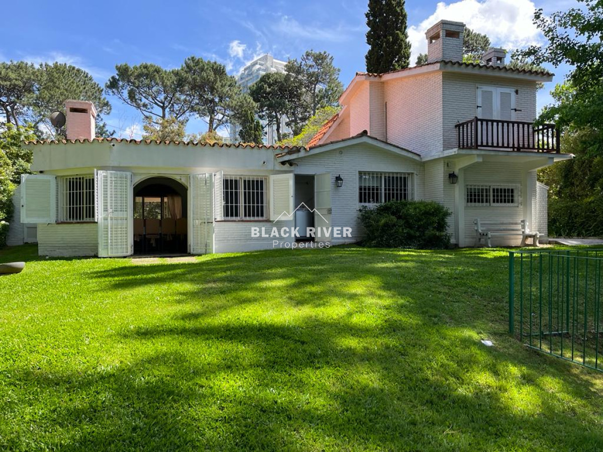 Casa ID.60093 - CASA EN VENTA CON PISCINA 